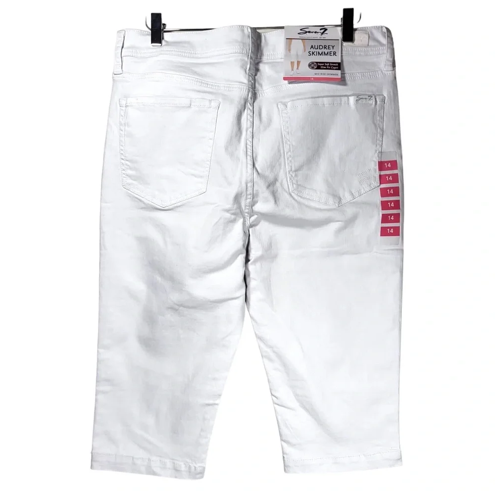 NWT Seven7 Audrey Mid-Rise Skimmer Capris in White - Picture 2 of 10